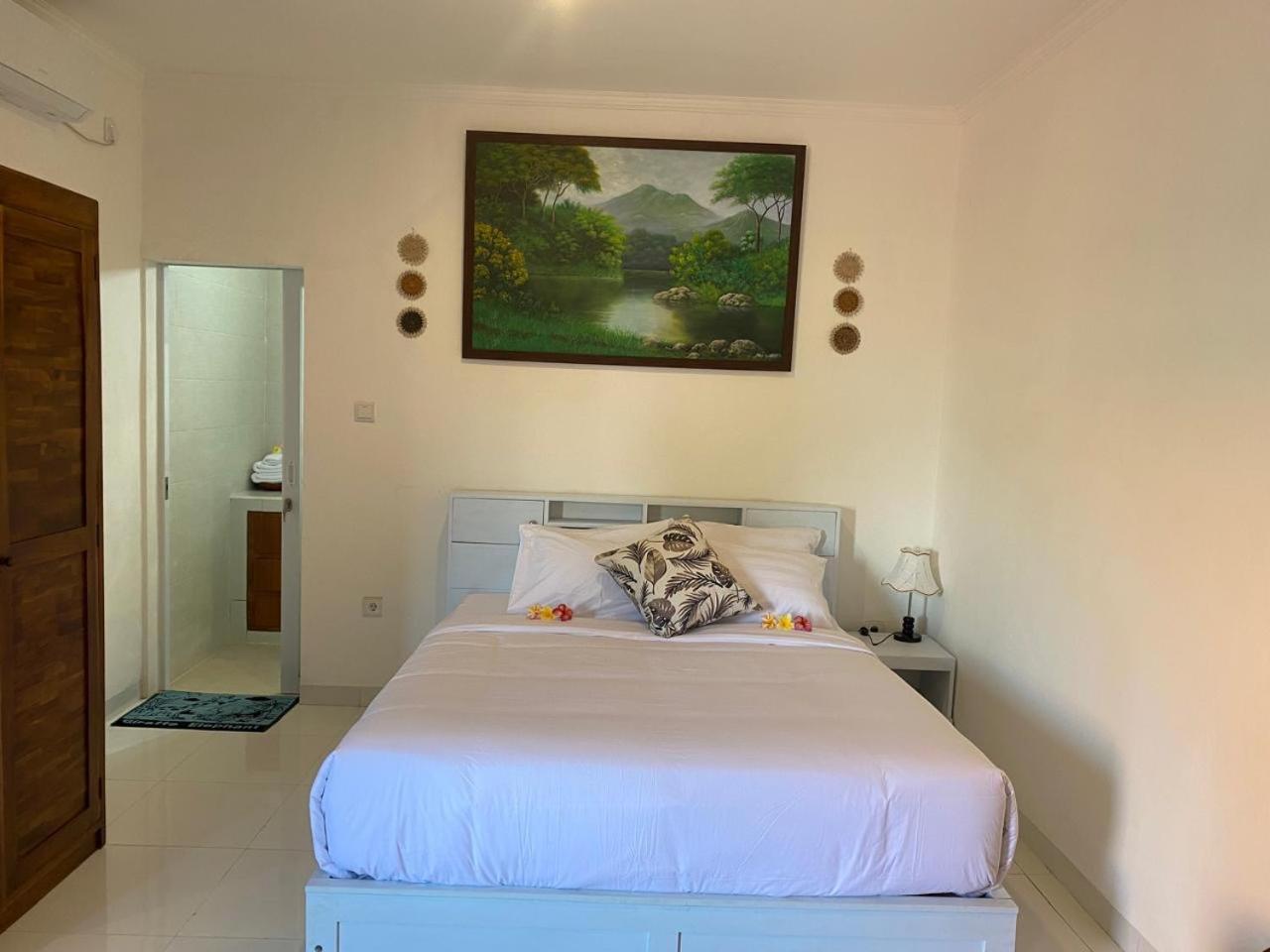 Manis Guest House Seminyak  Bagian luar foto